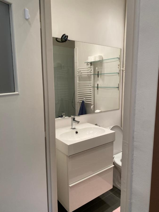 Blue Port Apartment In Ujlipotvaros With Free Parking Будапеща Екстериор снимка